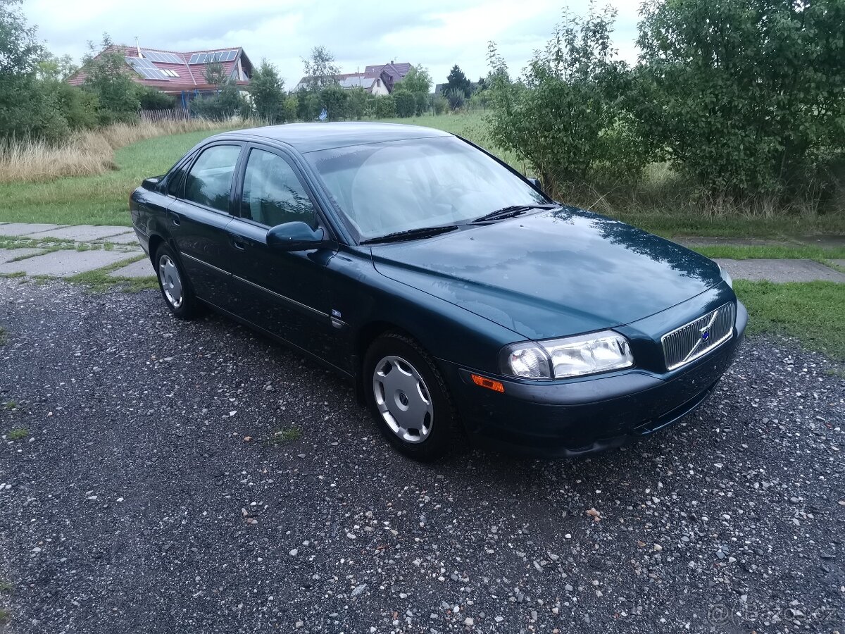 VOLVO S80 2,4