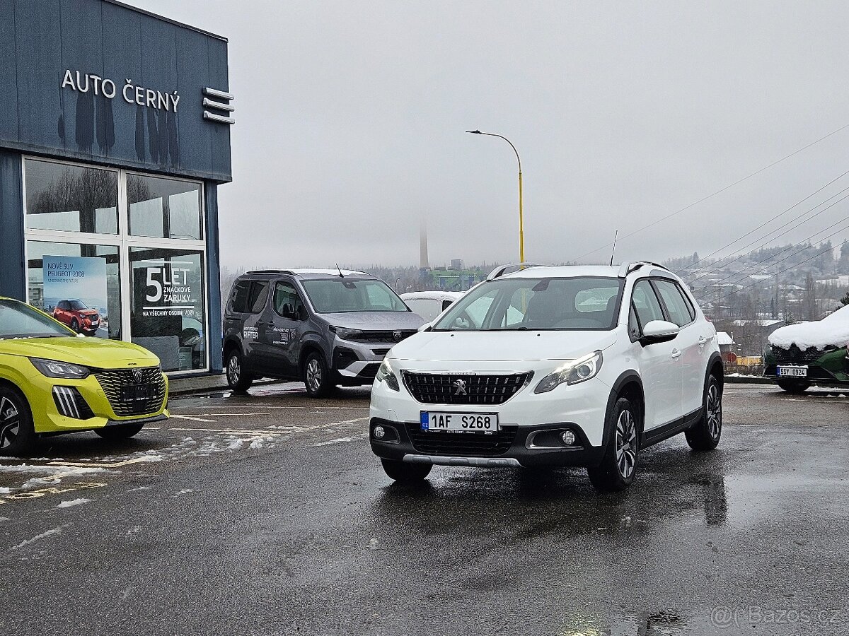 Peugeot 2008 1.2PT 110 ALLURE MAN5