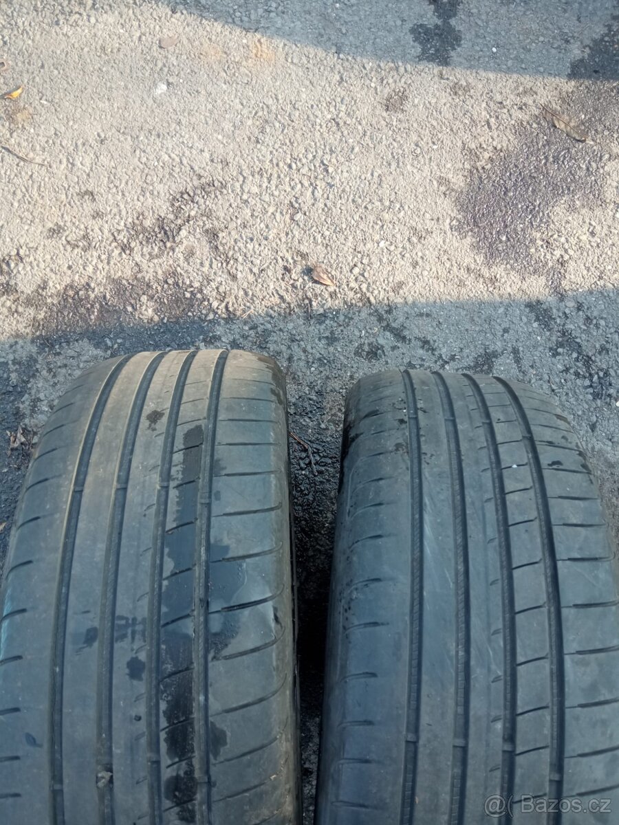 4x Goodyear EAGLE F1 asymetrick 3, 215/45/R18 3mm