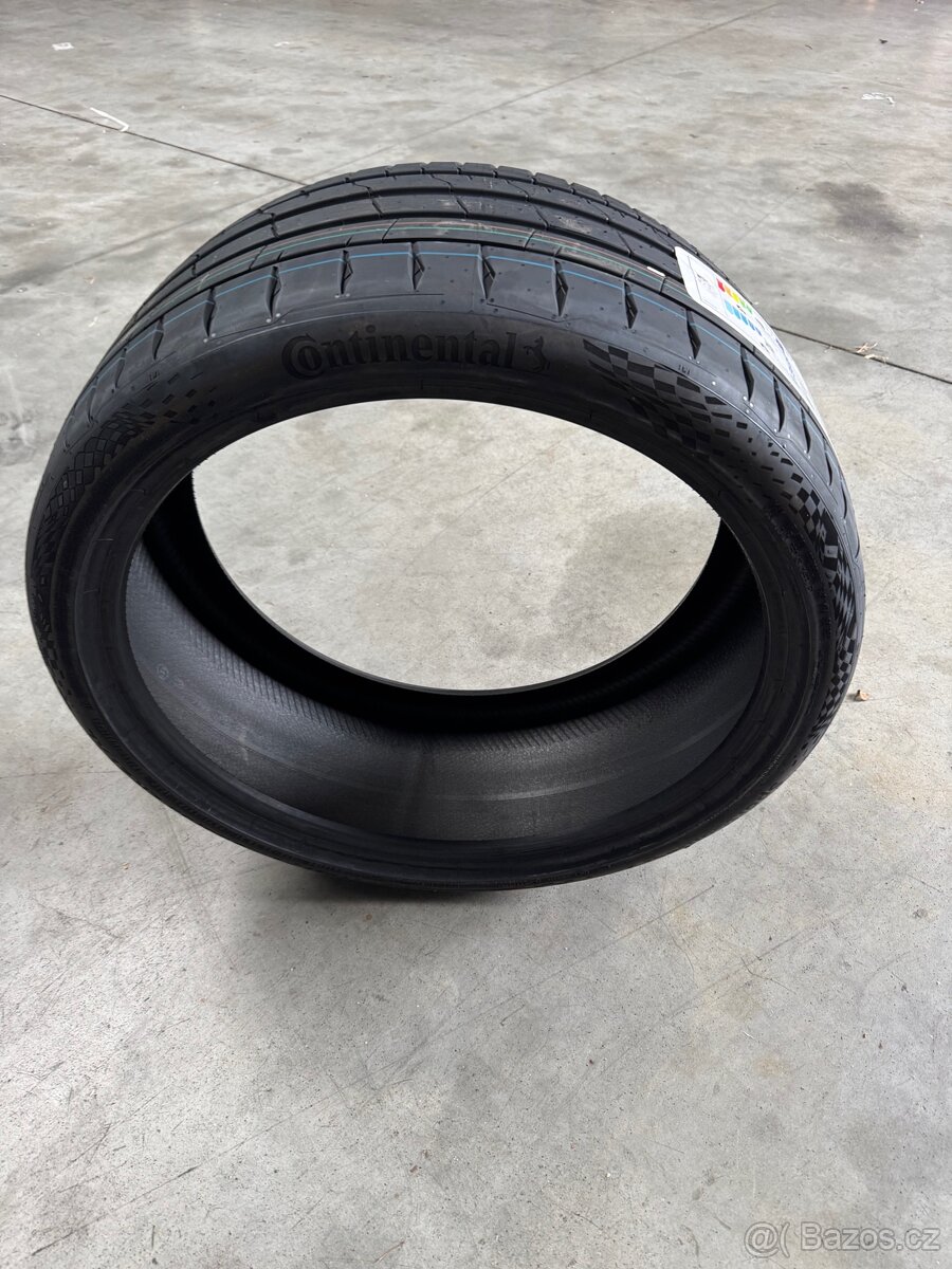 Continental SportContact 7 255/35 R21