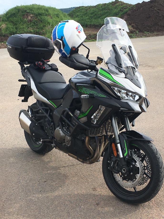 Kawasaki Versys 1000 SE rok 2024, najeto 4800 km