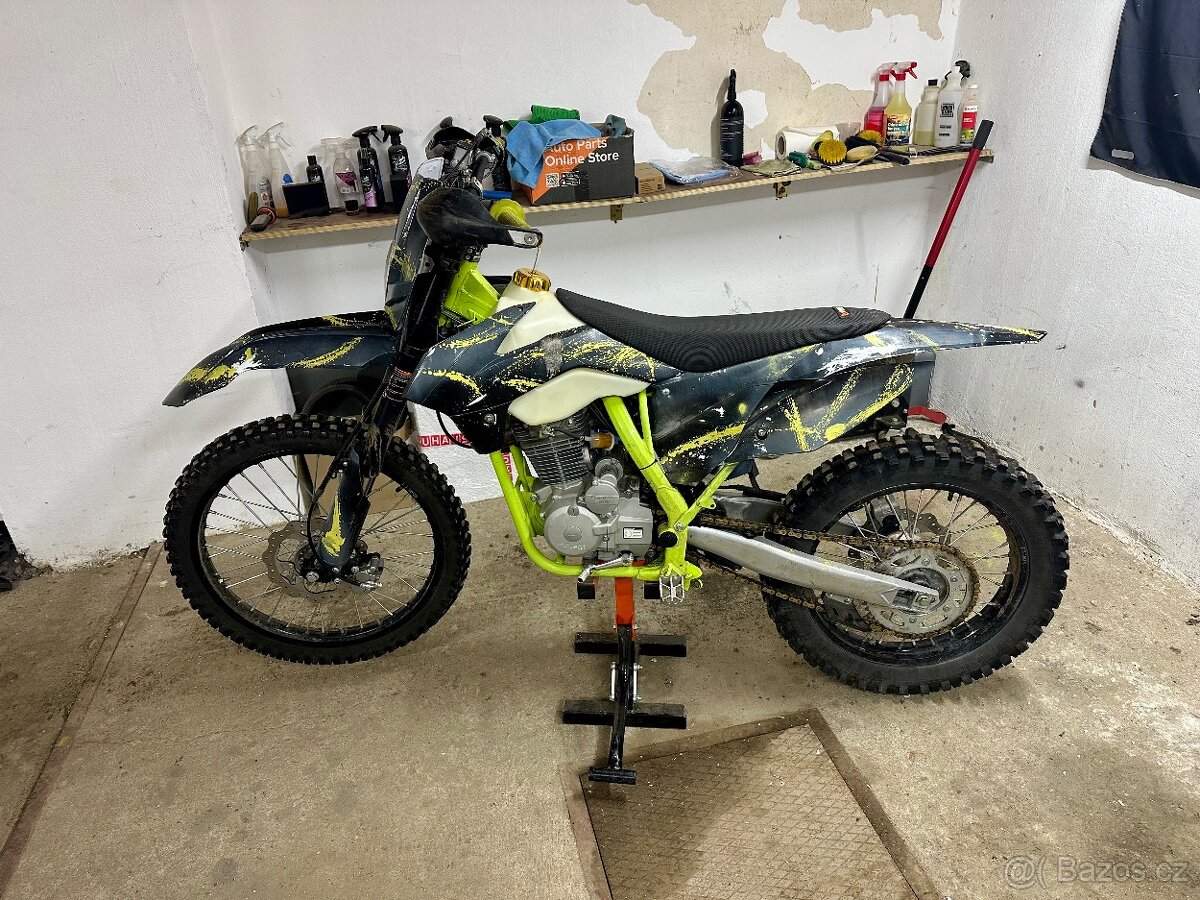 Enduro pitbike 250 4t