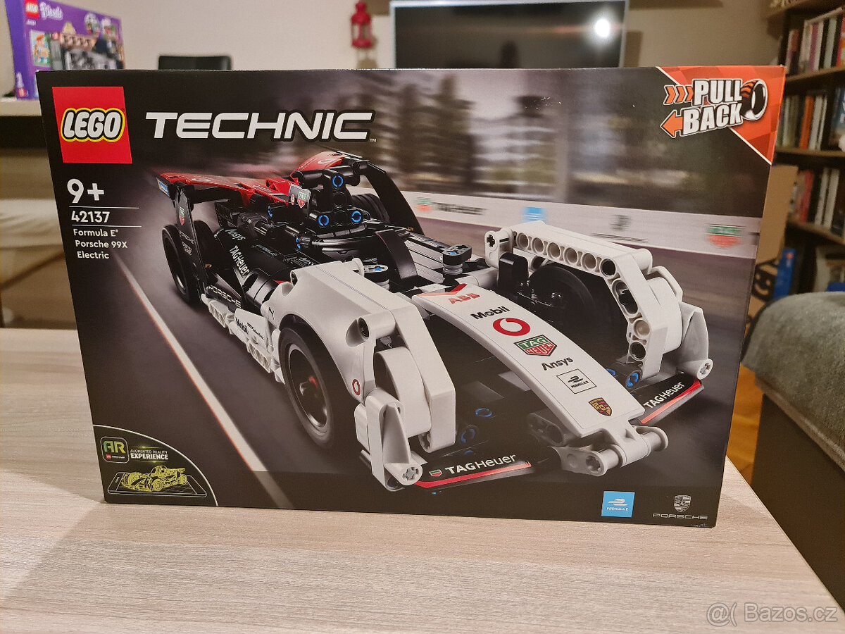 LEGO® Technic 42137 Formule E Porsche 99X Electric