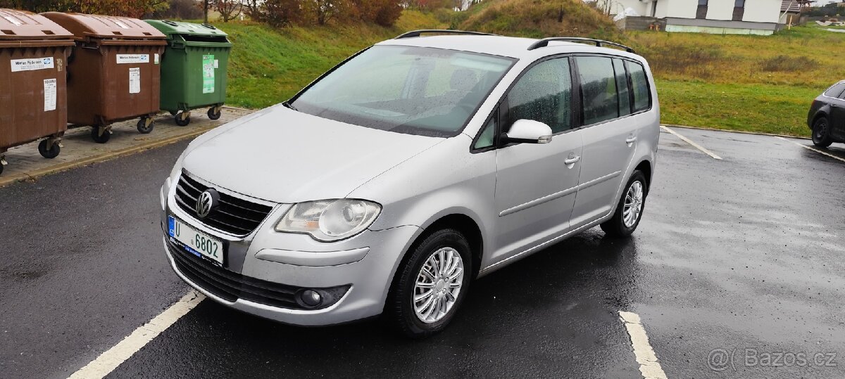 Volkswagen Touran 2.0 TDI nová STK