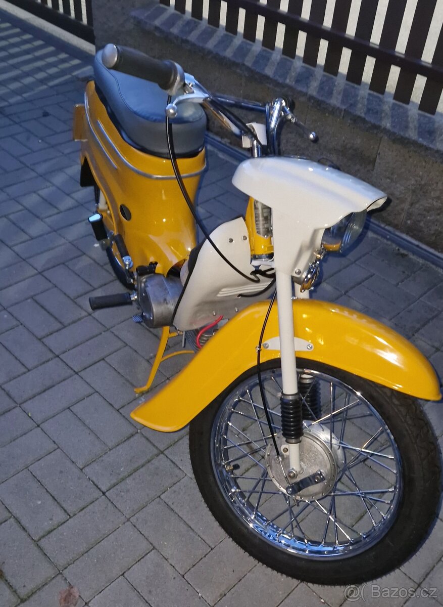 Jawa pionýr 20