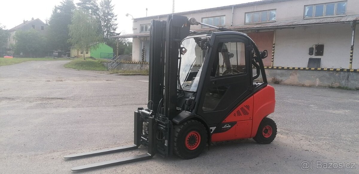 LINDE H35D-02 pozicionér s bočním posuvem