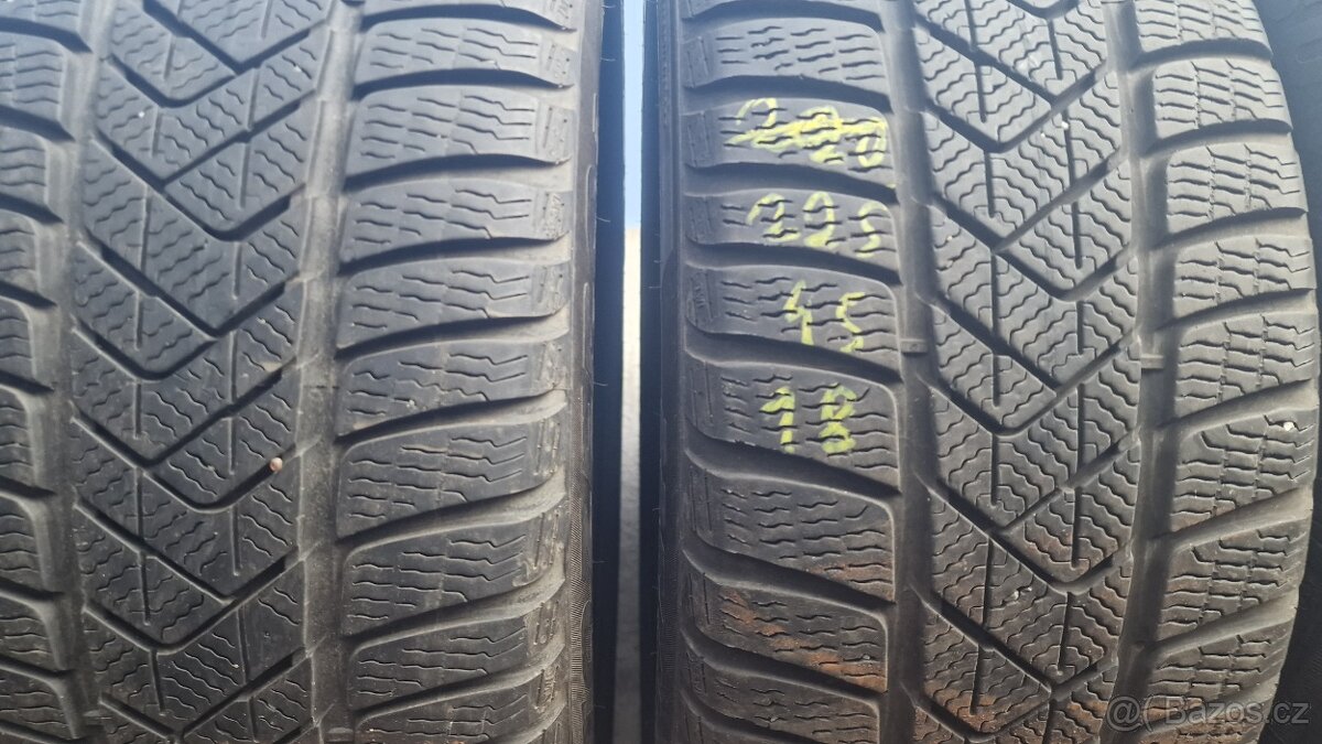 Prodám 2 zimní pneu PIRELLI 225/45/18,cena je za 2 kusy.Pouz