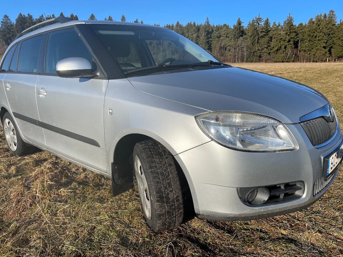 ŠKODA Fabia Combi Ambiente 1,4 63kW AC r.v. 2008, manuál