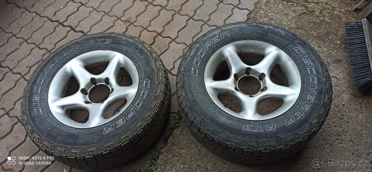 Pneu 235/70R16