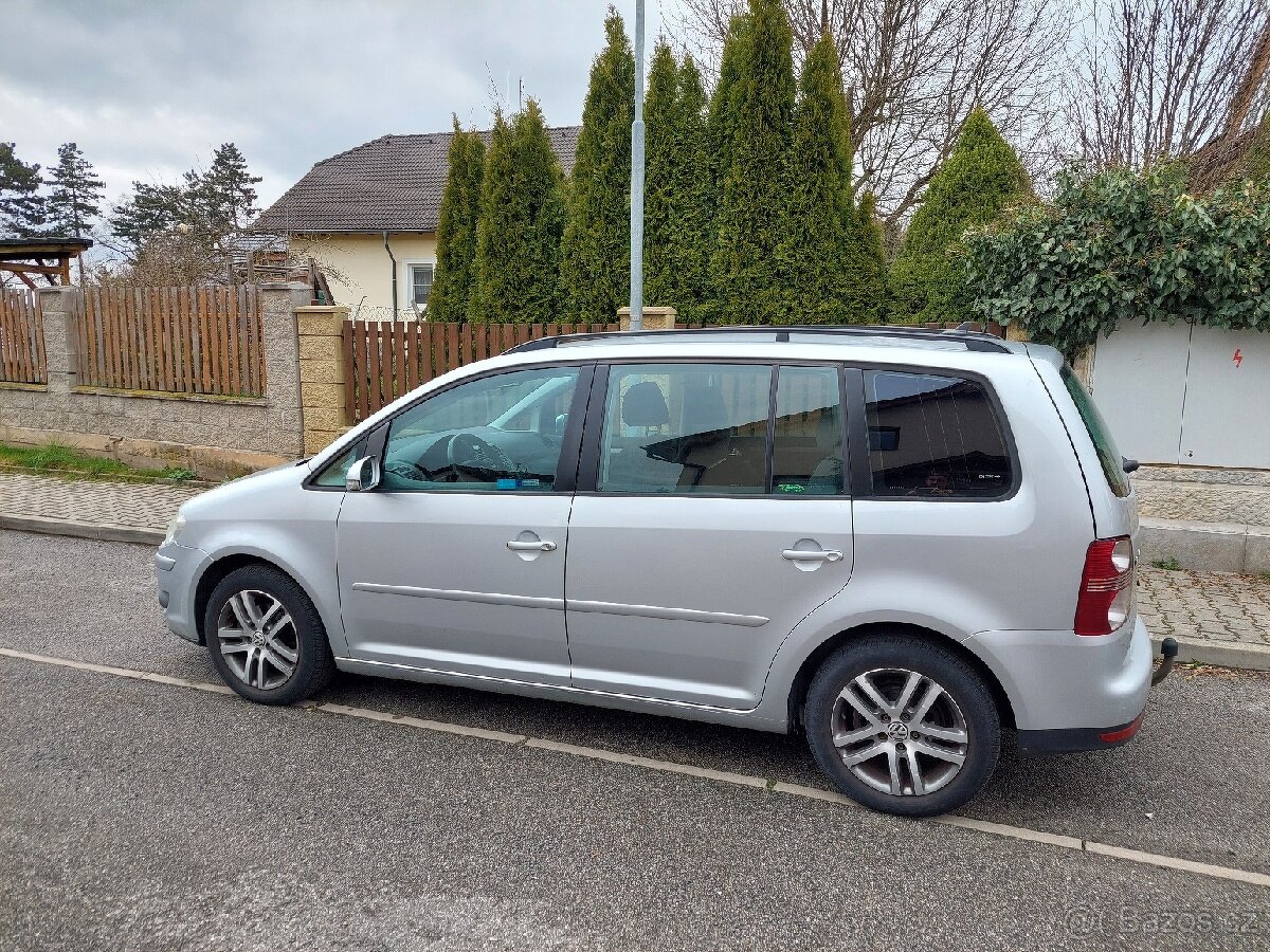 VW Touran 2.0 TDI , 103kW