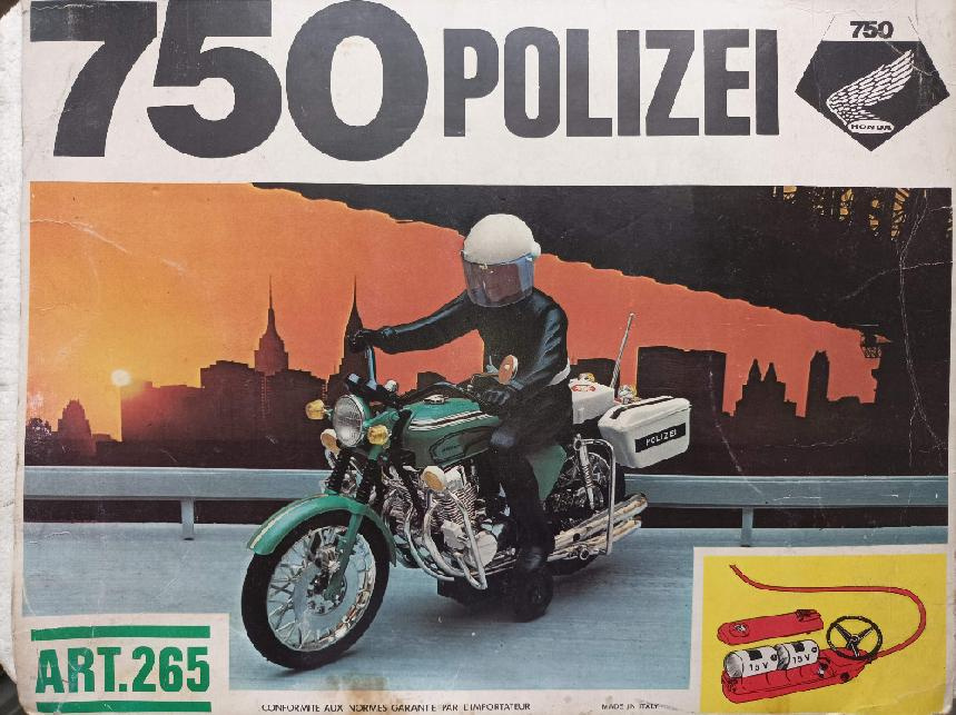 Honda 750 Polizei na dalkove ovladani