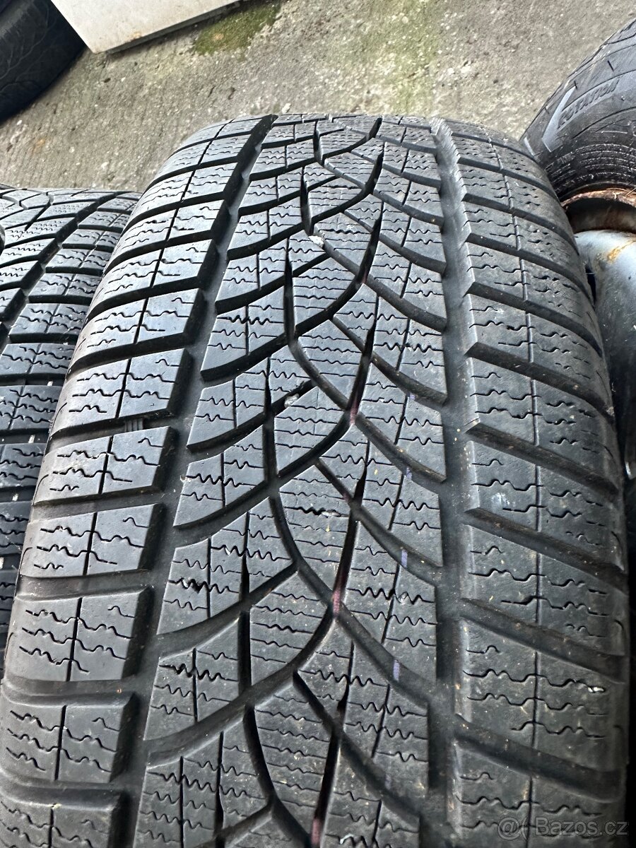 Zimni sada kol 5x112 s pneu 205/55 R16