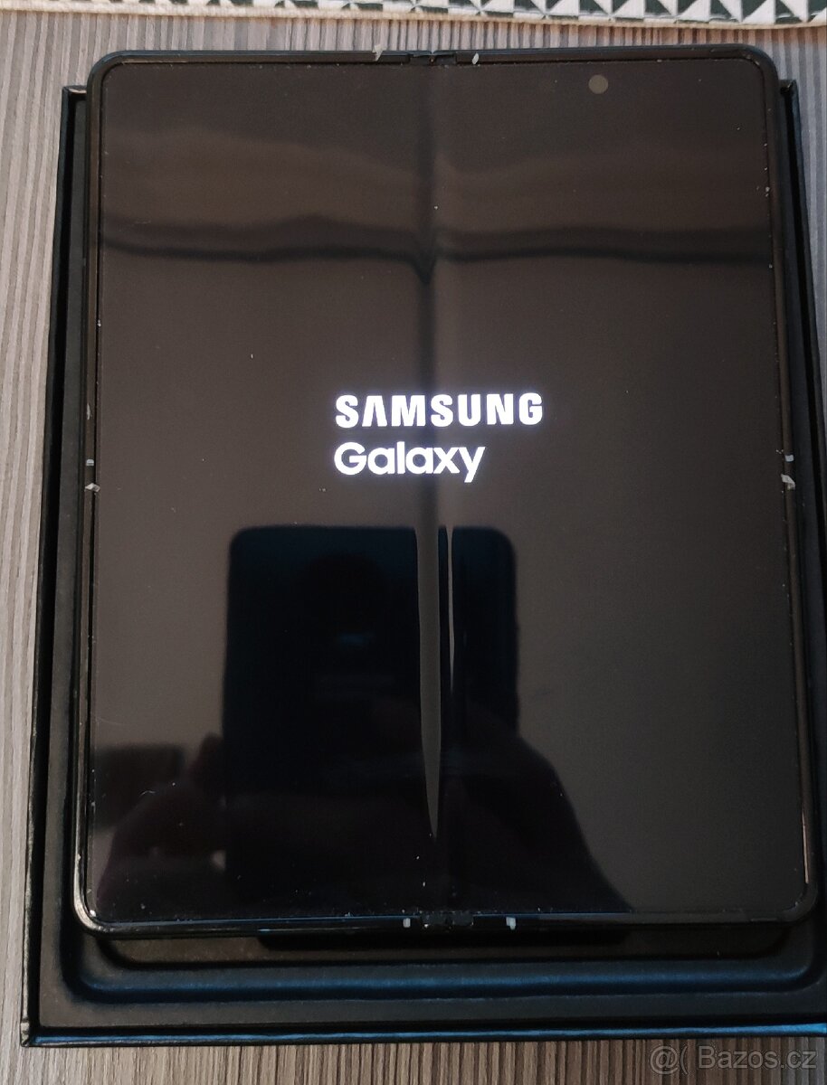 Samsung Galaxy Z Fold 3 12/512GB Green vč. příslušenství