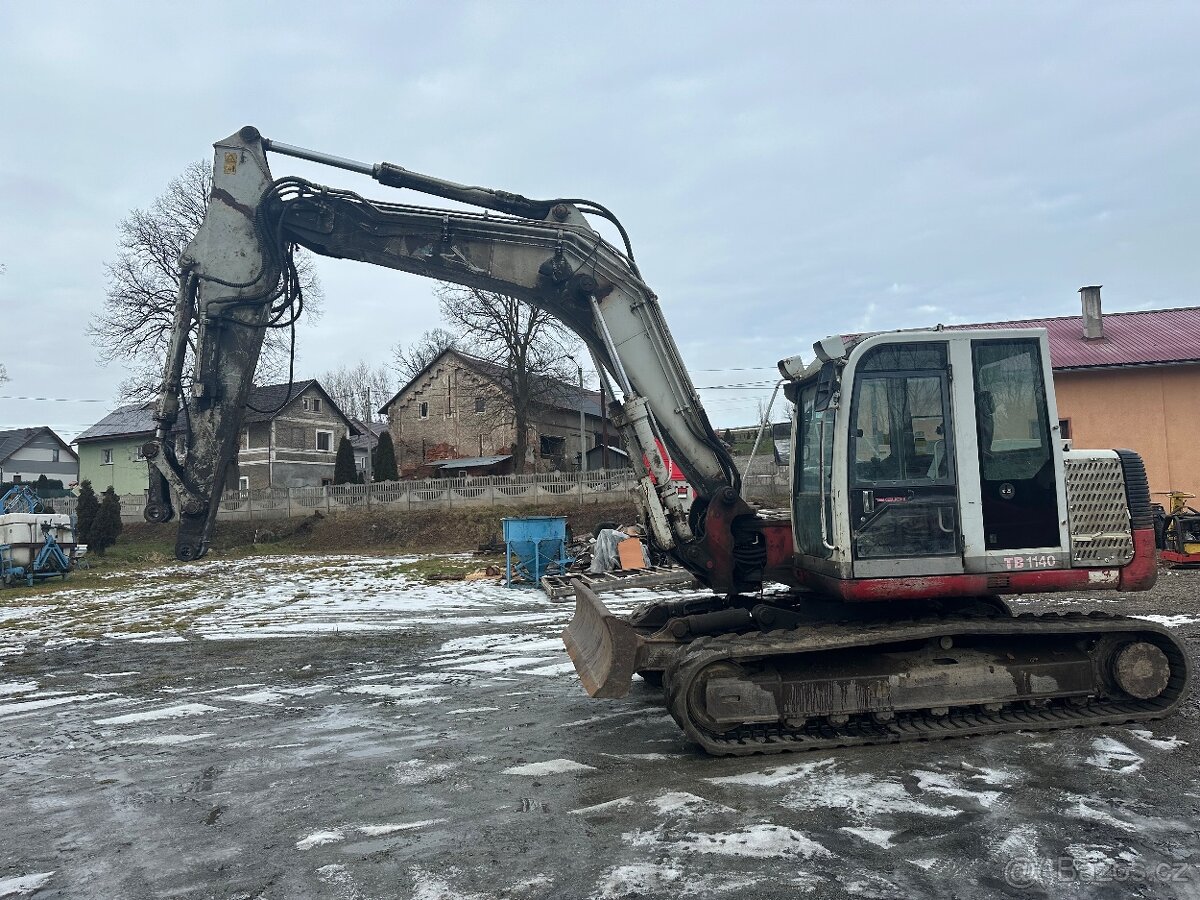 Takeuchi tb1140 bagr