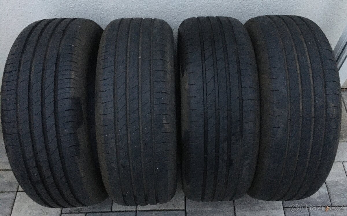 Letní pneu 215/55 R17 Goodyear Effic Performance 2