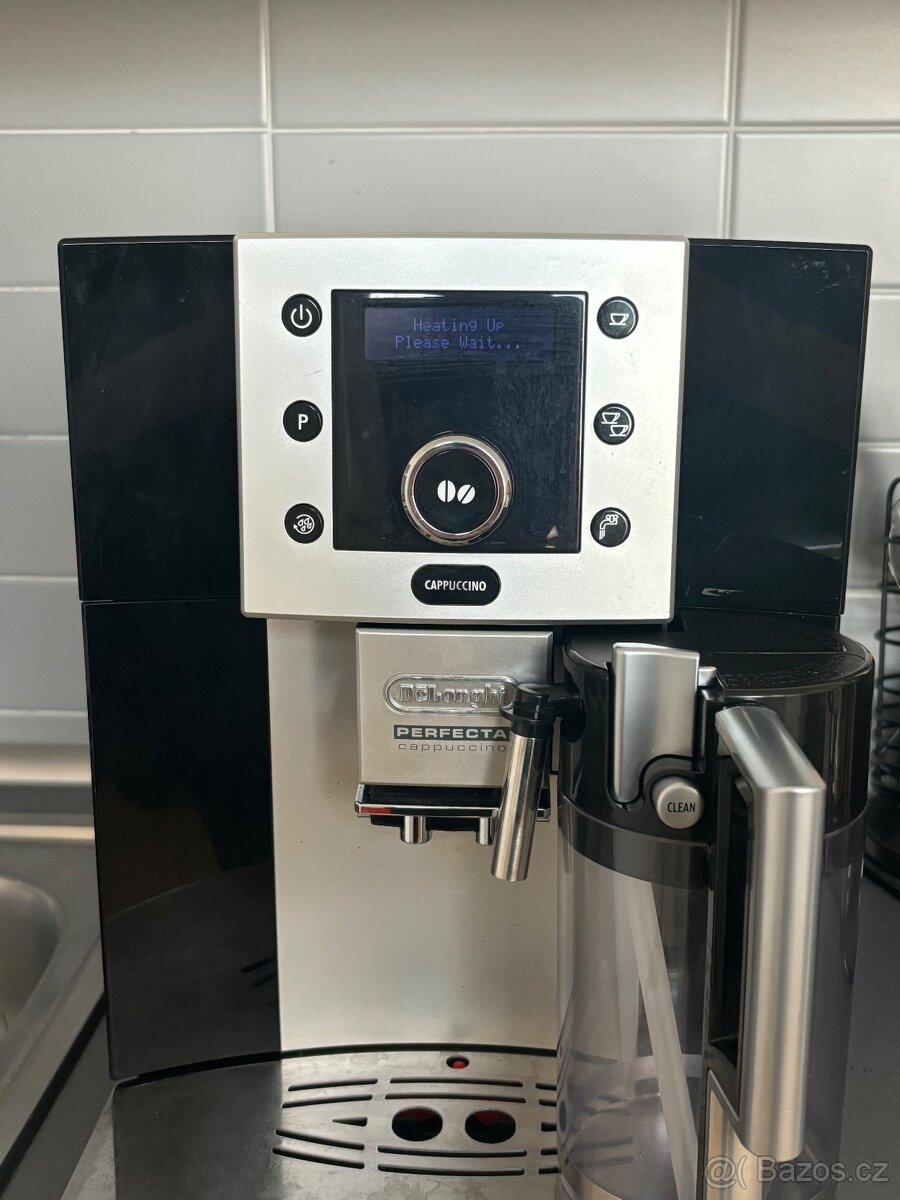 DeLonghi Perfecta 5500 - Automatický kávovar