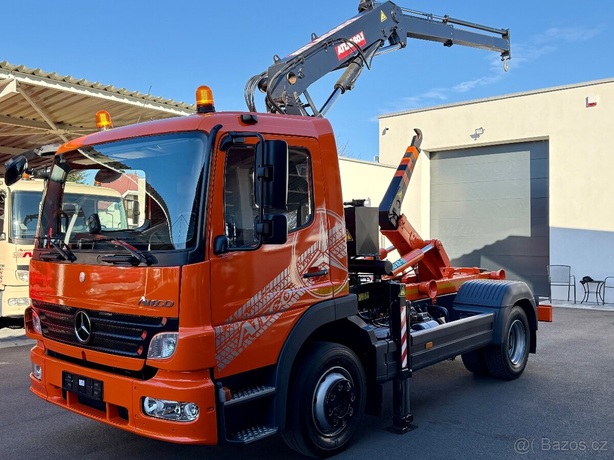 MERCEDES-BENZ ATEGO 1218 HÁKOVÝ NOSIČ HYDRAULICKÁ RUKA