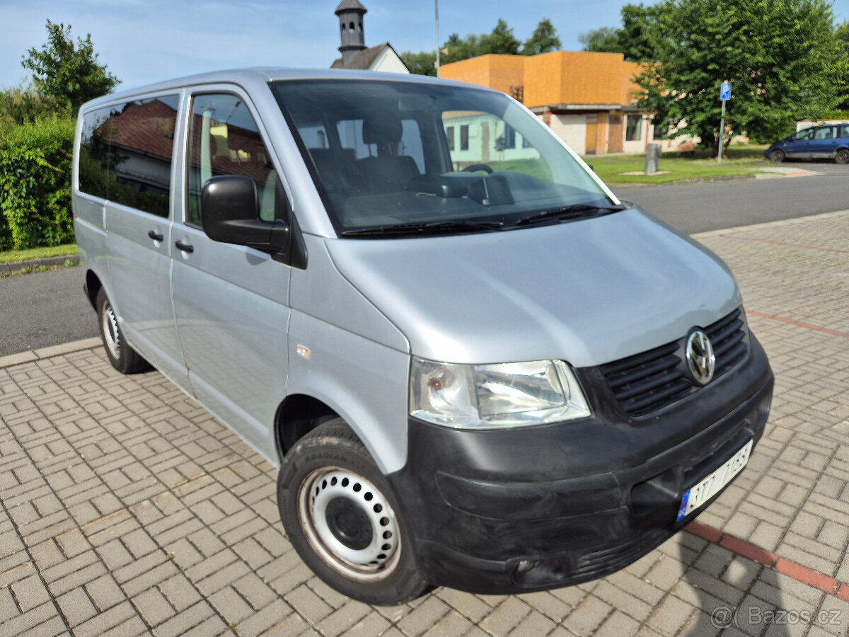 VW Transporter T5 2,5 TDi 96kW 4x4, 10/2008,původ ČR