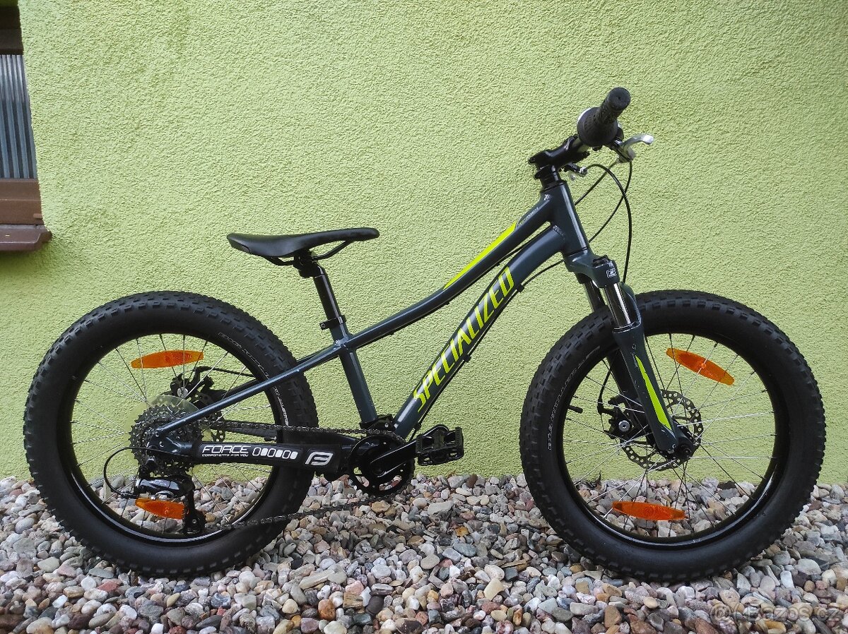 Značkové dětské kolo SPECIALIZED 20" disk