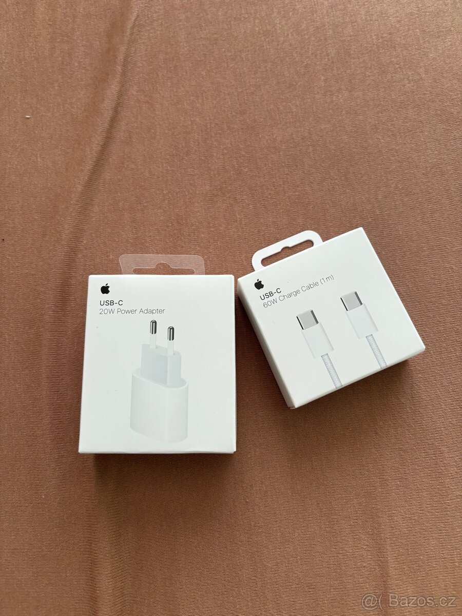 Nabijecka na Iphone, adapter+usb c