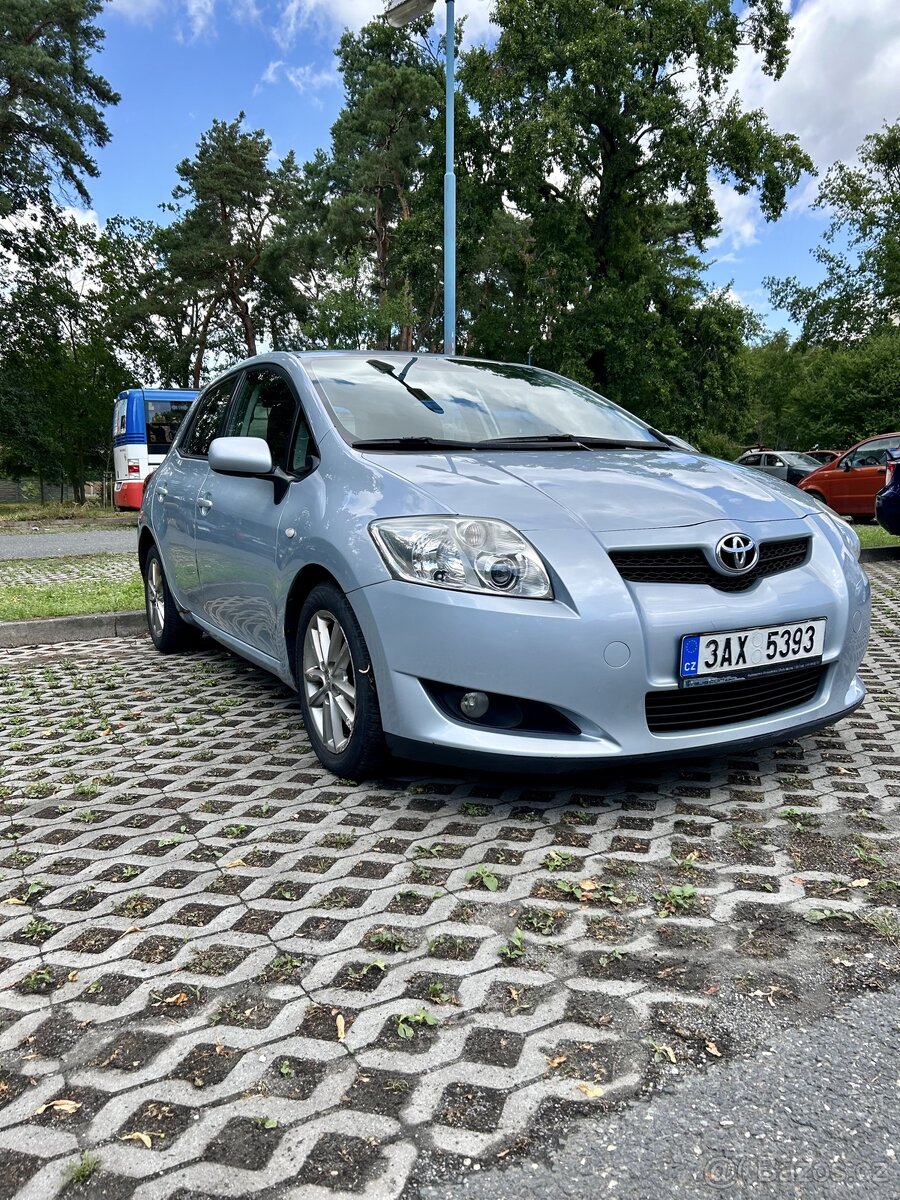 Toyota Auris 2.0 D-4D 93kW