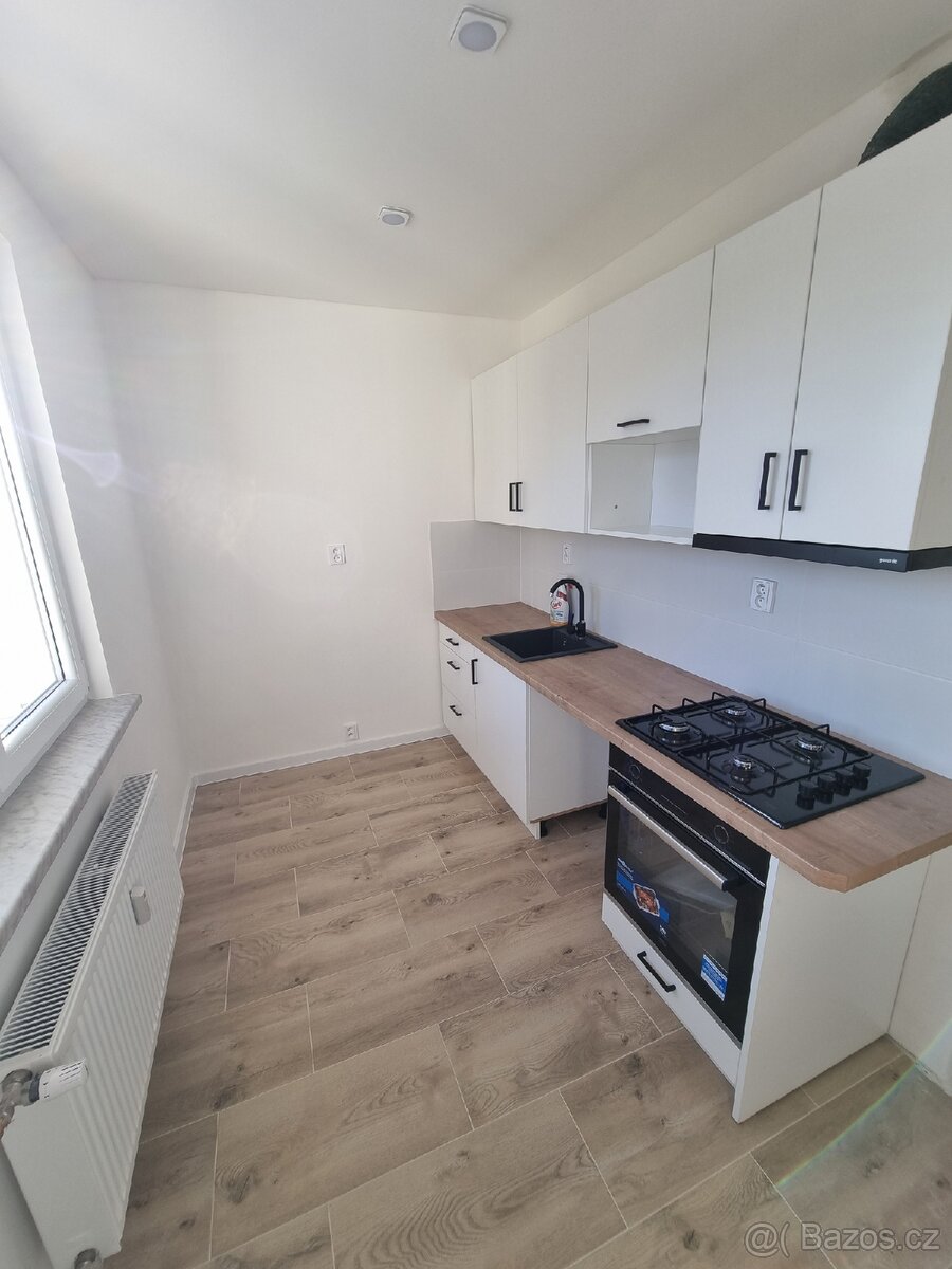 Prodej bytu 3+1, 56 m², Nejdek, ul. Okružní