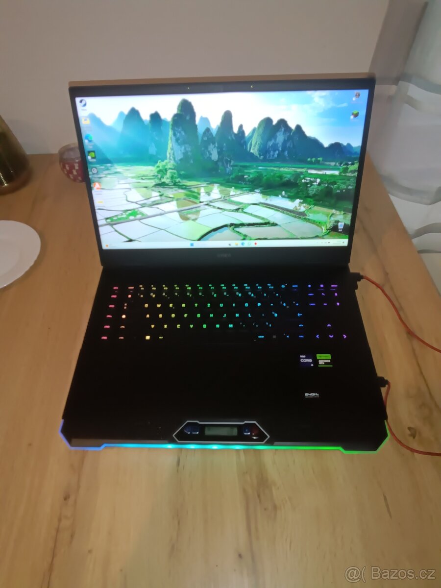 HP OMEN 17