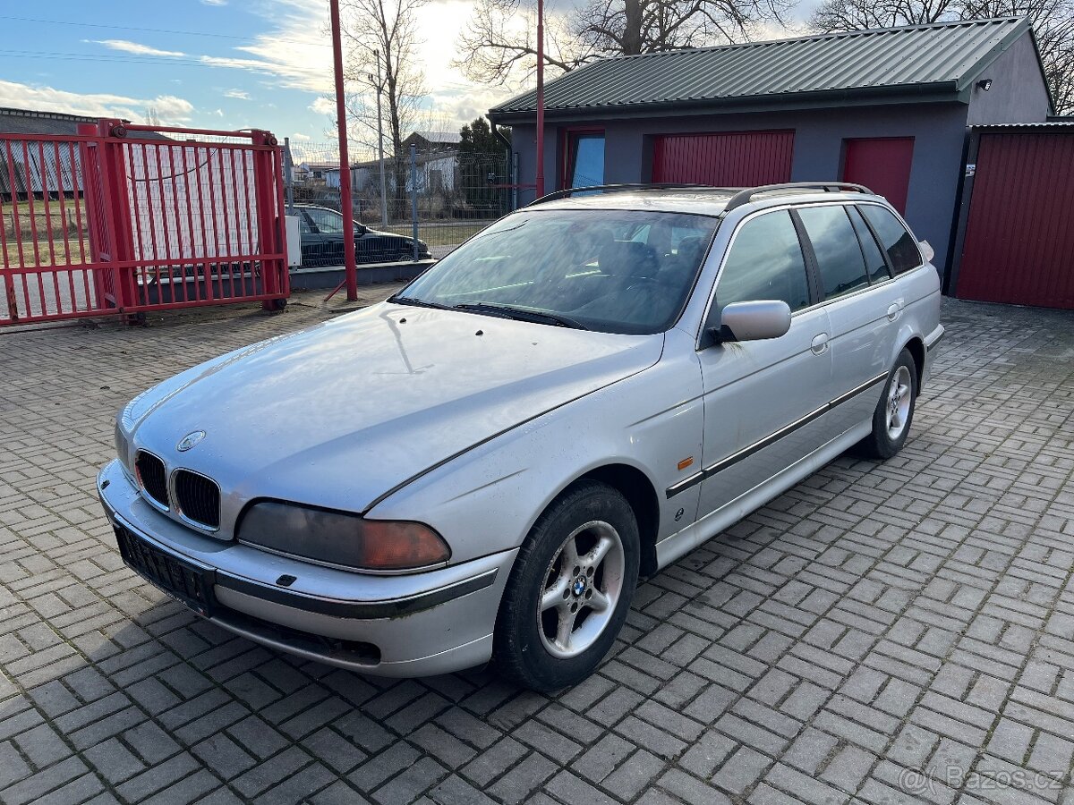 Náhradní díly Bmw e39 525d touring 2000 titansilber