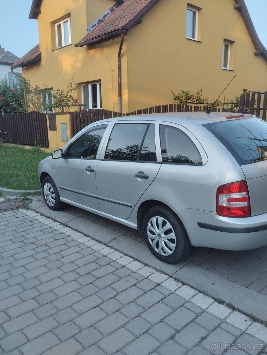 prodam skoda fabia kombi .1.2.i.47kw,m.2007