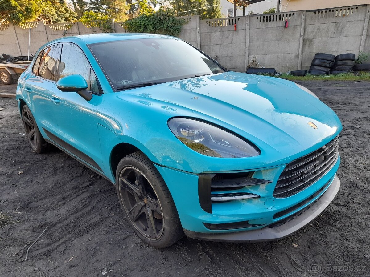 Porsche macan S lift Europe