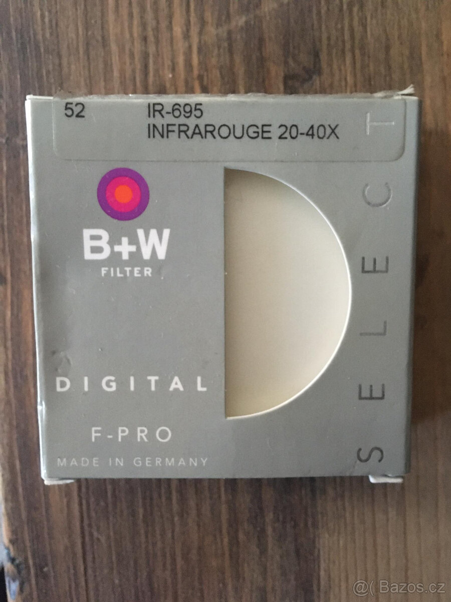 Prodám IR filtr značky B+W - 52 mm
