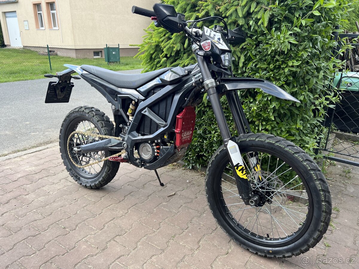 Půjčovna elektromoto Surron UltraBee