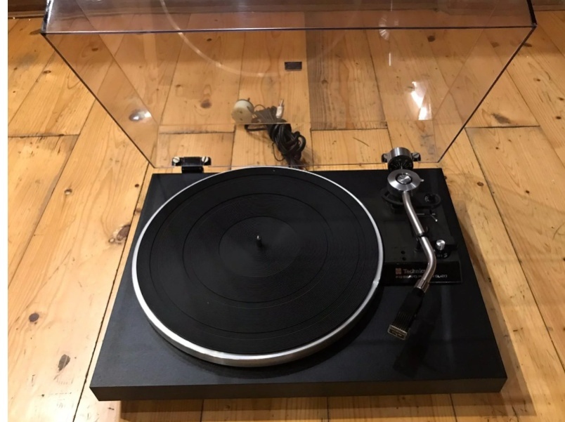 Gramofon Technics SL-20 ( 1975) VE DŘEVĚ ,SUPER STAV