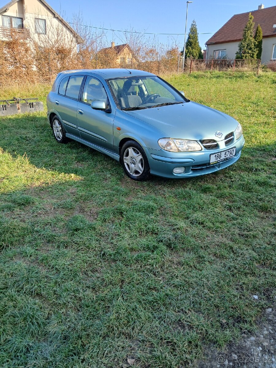 Nissan Almera