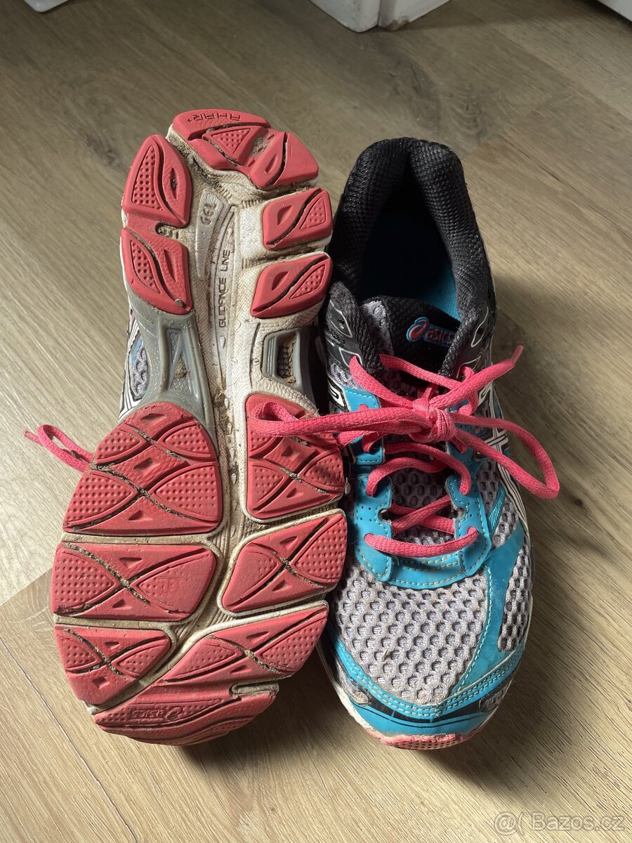 Boty na běhání Asics vel 38