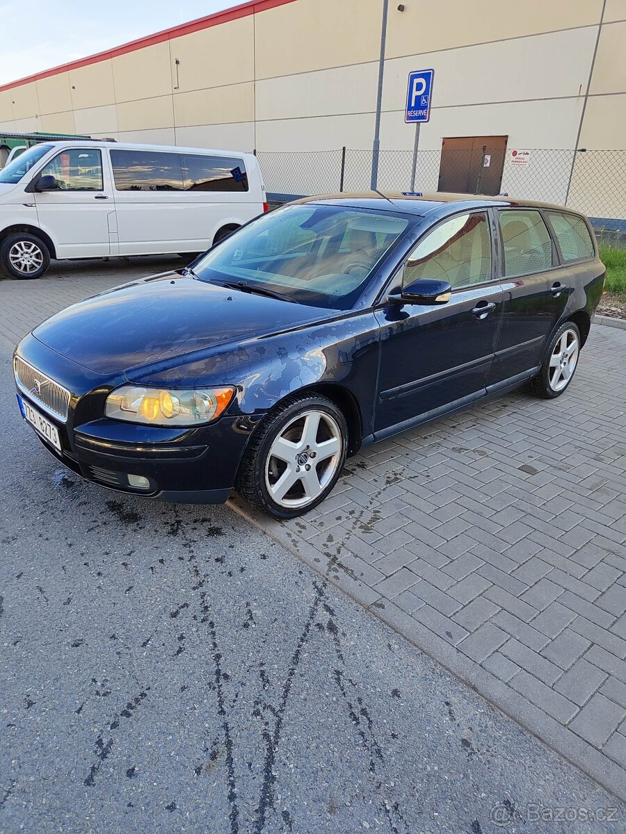 Volvo V50