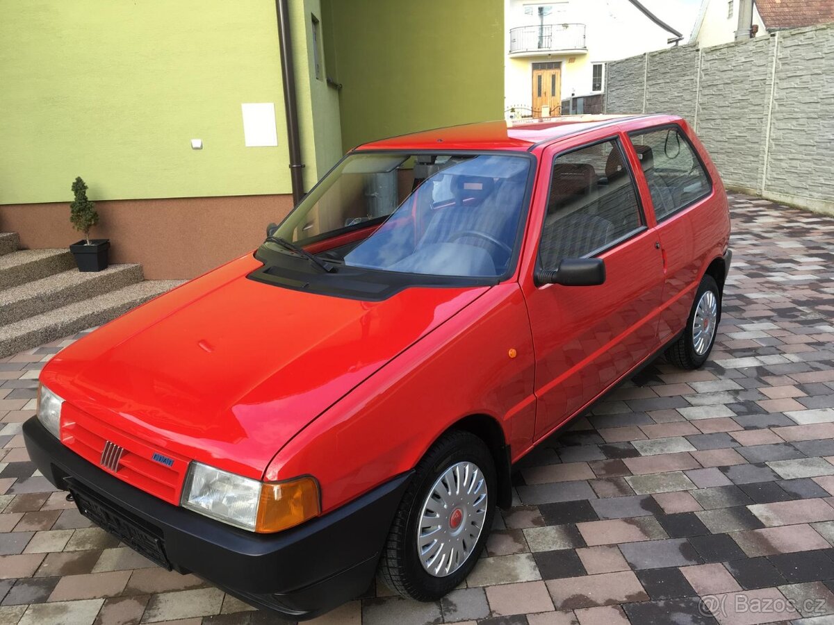 FIAT UNO / 3 DVERE / 37 000KM / 1.MAJITEL