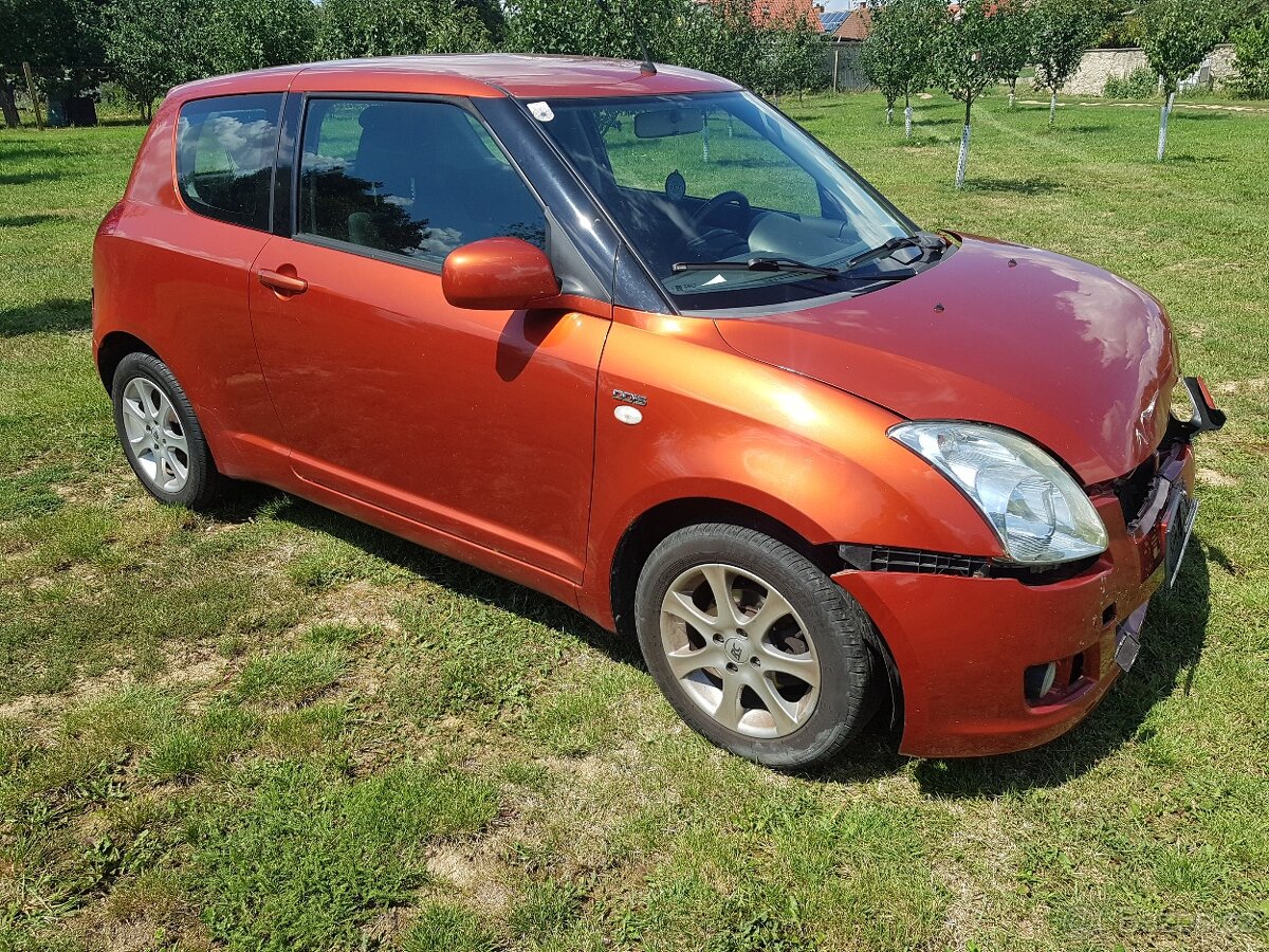 Suzuki Swift 1.3DDIS - díly z vozu