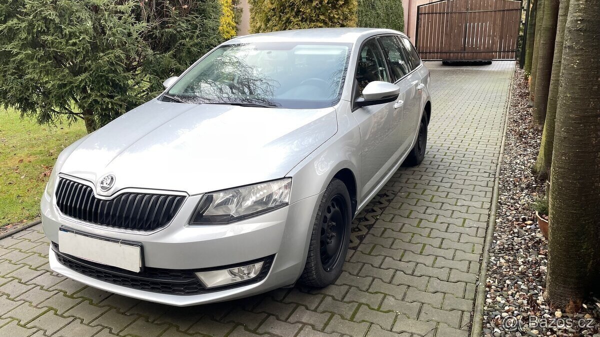 ŠKODA OCTAVIA COMBI 1.6 TDI 81KW AMBITION-1.maj,koup.v CZ