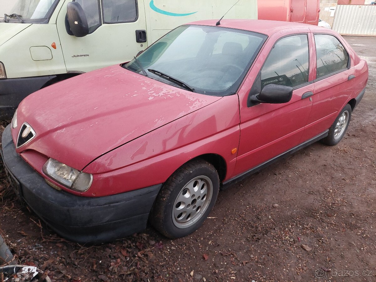 Alfa Romeo 146