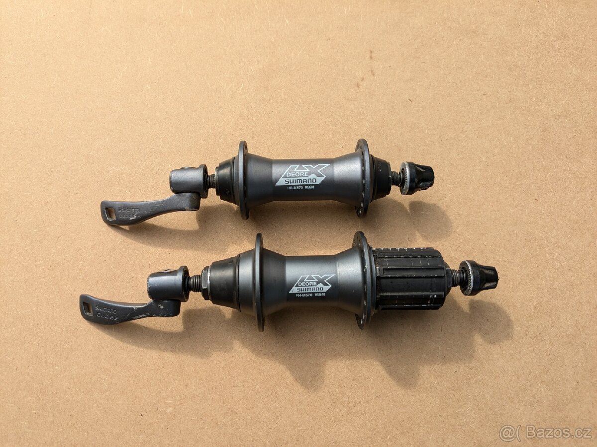 Pár nábojů Shimano LX M570