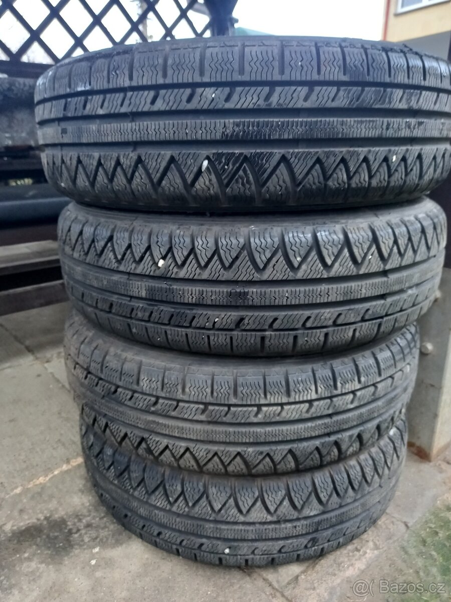 Zimní pneu. Protektor 175/70 r14