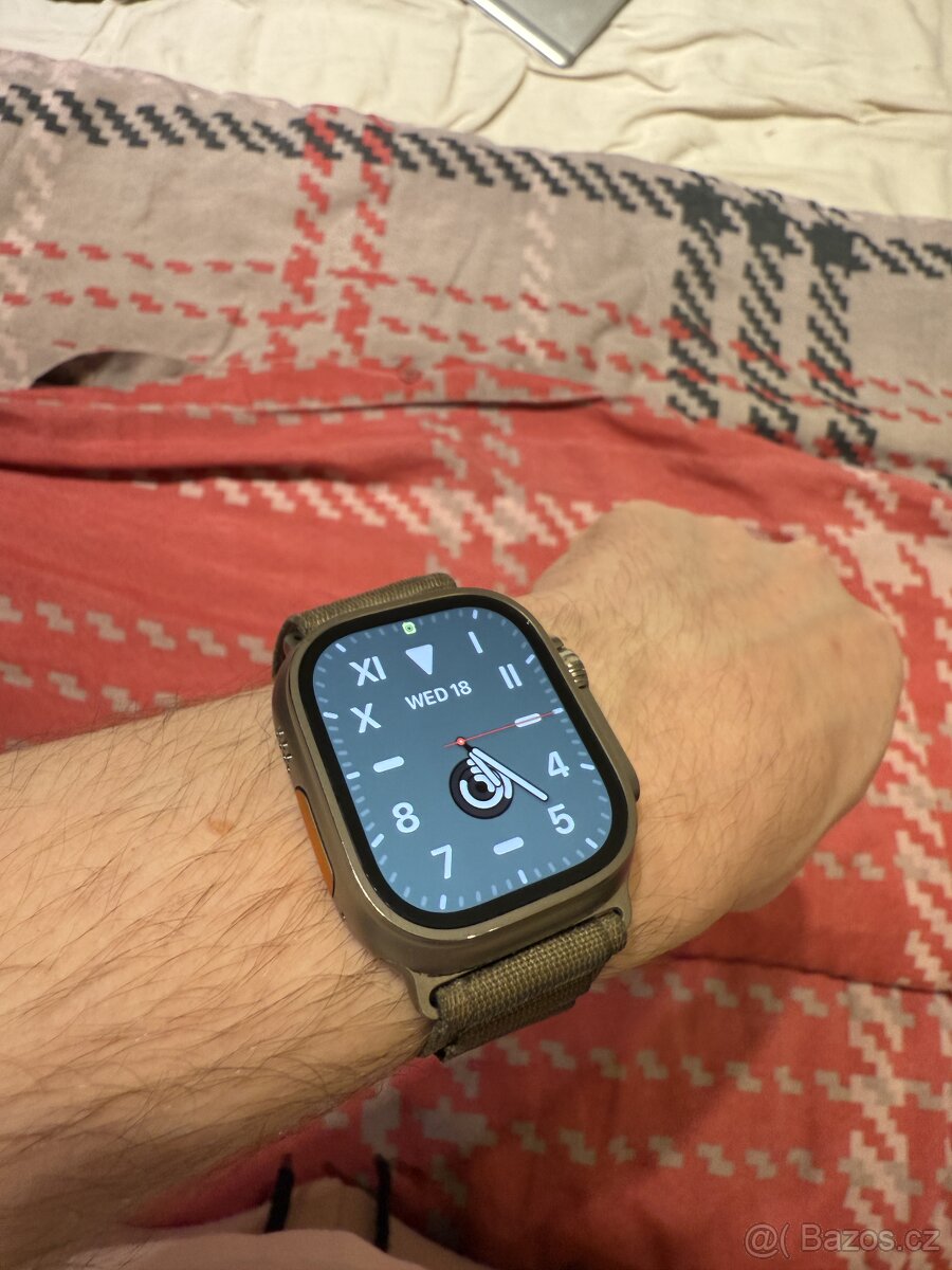 Apple Watch Ultra 2 Natural Titanium