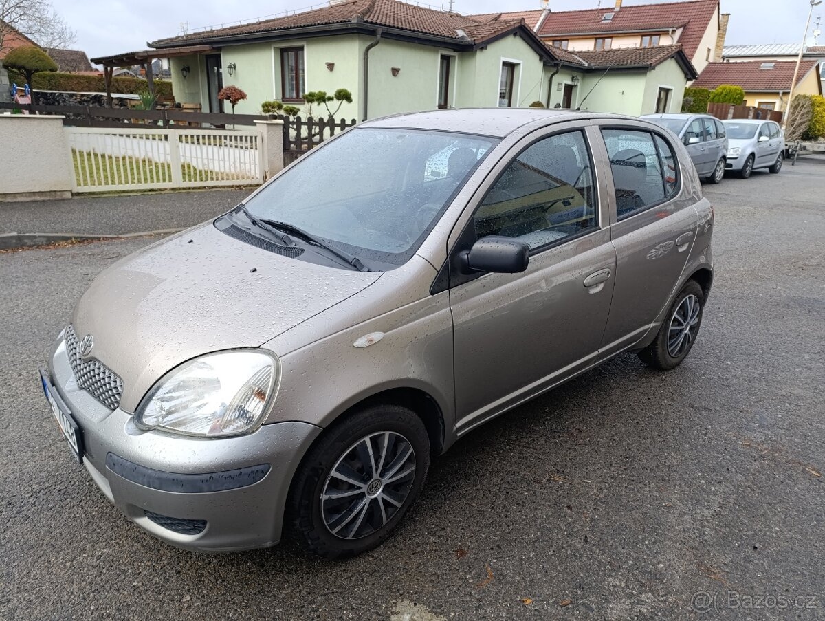 Toyota Yaris 1.0í