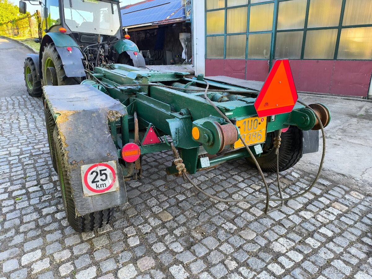 Prodám lanový nosič kontejnerů MV7-043 za traktor+vany