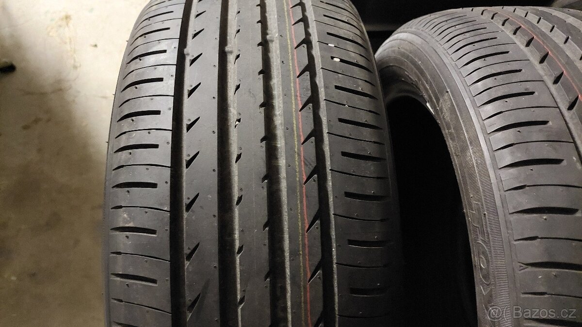 Letní pneu 215/50 R18 Toyo R52 nové