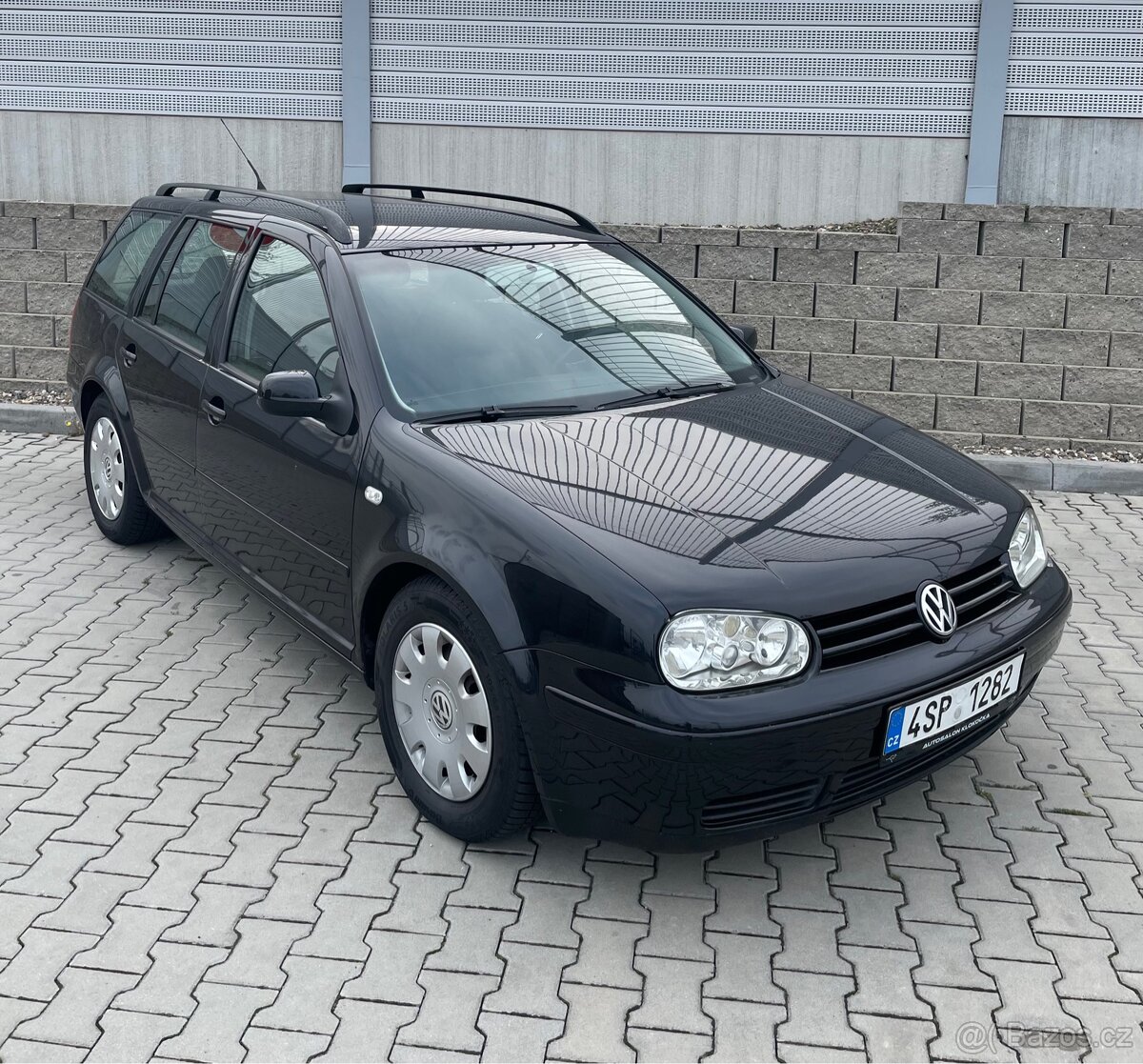 VW Golf 1,9Tdi /74kw/ digi klima/