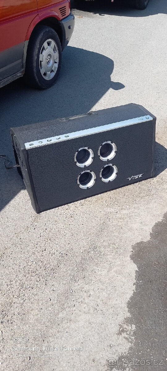 Prodám subwoofer a zesilovač k tomu