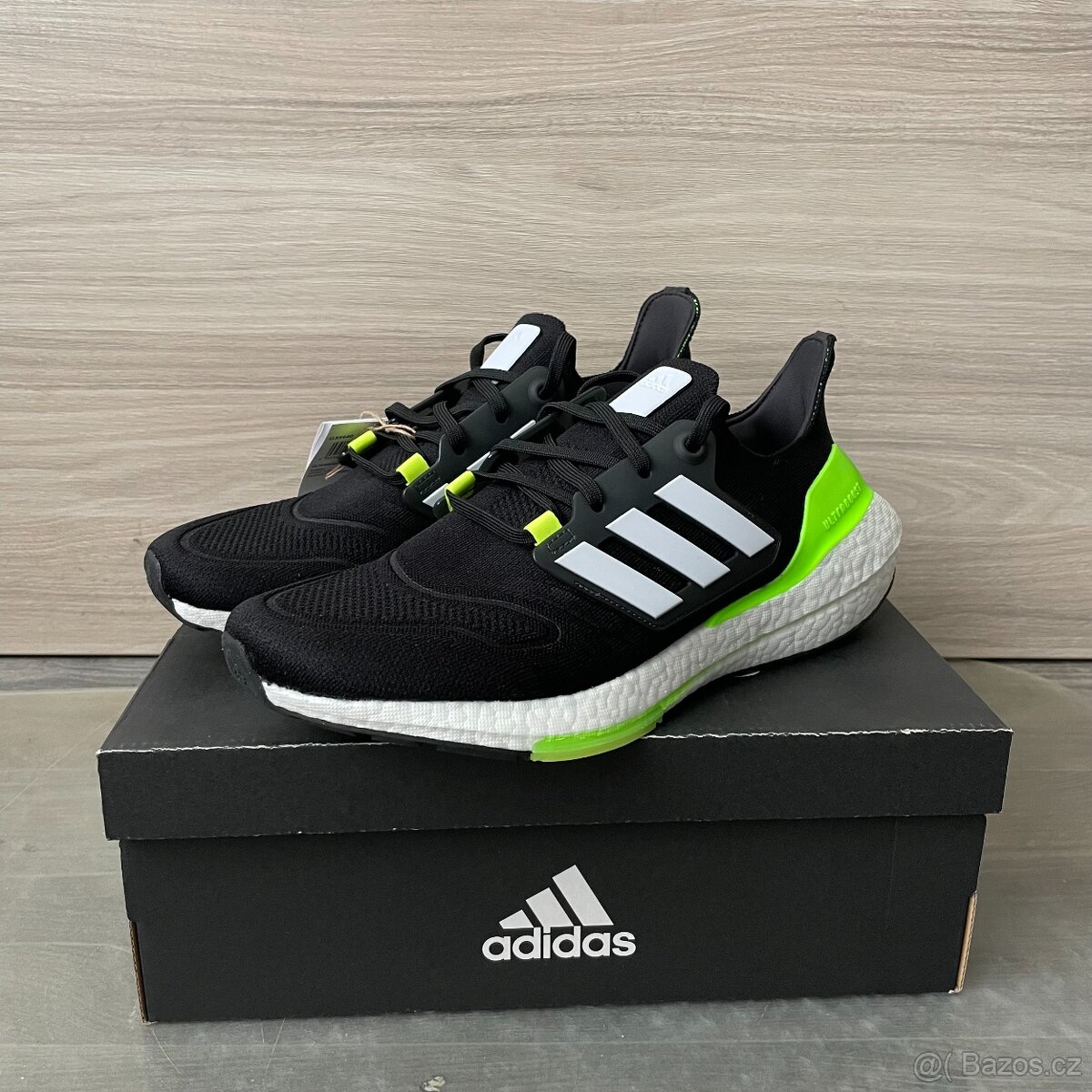 Adidas Ultraboost 22 ve velikosti 44