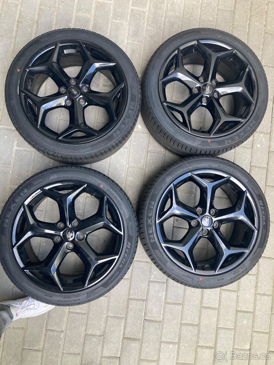 Litá kola Ford Focus ST 8,0x18 + nové pneu 235/40 R18